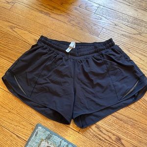 [Lululemon] black shorts— Size 10 Tall